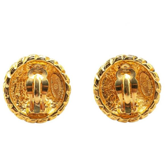 CHANEL CC Logos Round Clip-On Earrings Gold Tone Auth w/Box #4665 - Picture 2 of 4